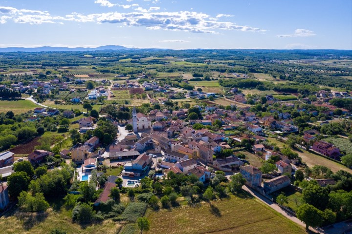 Fenomenalna vijest! Kaštelir-Labinci među najboljim turističkim selima svijeta 2025. prema UNWTO-u